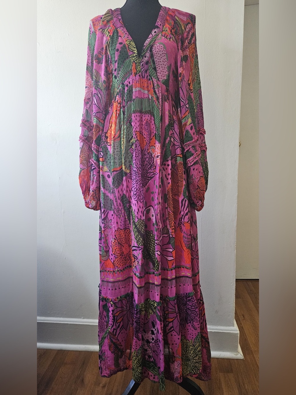 Farm Rio Long-Sleeve V-Neck Dress - Picture 8 of 8
